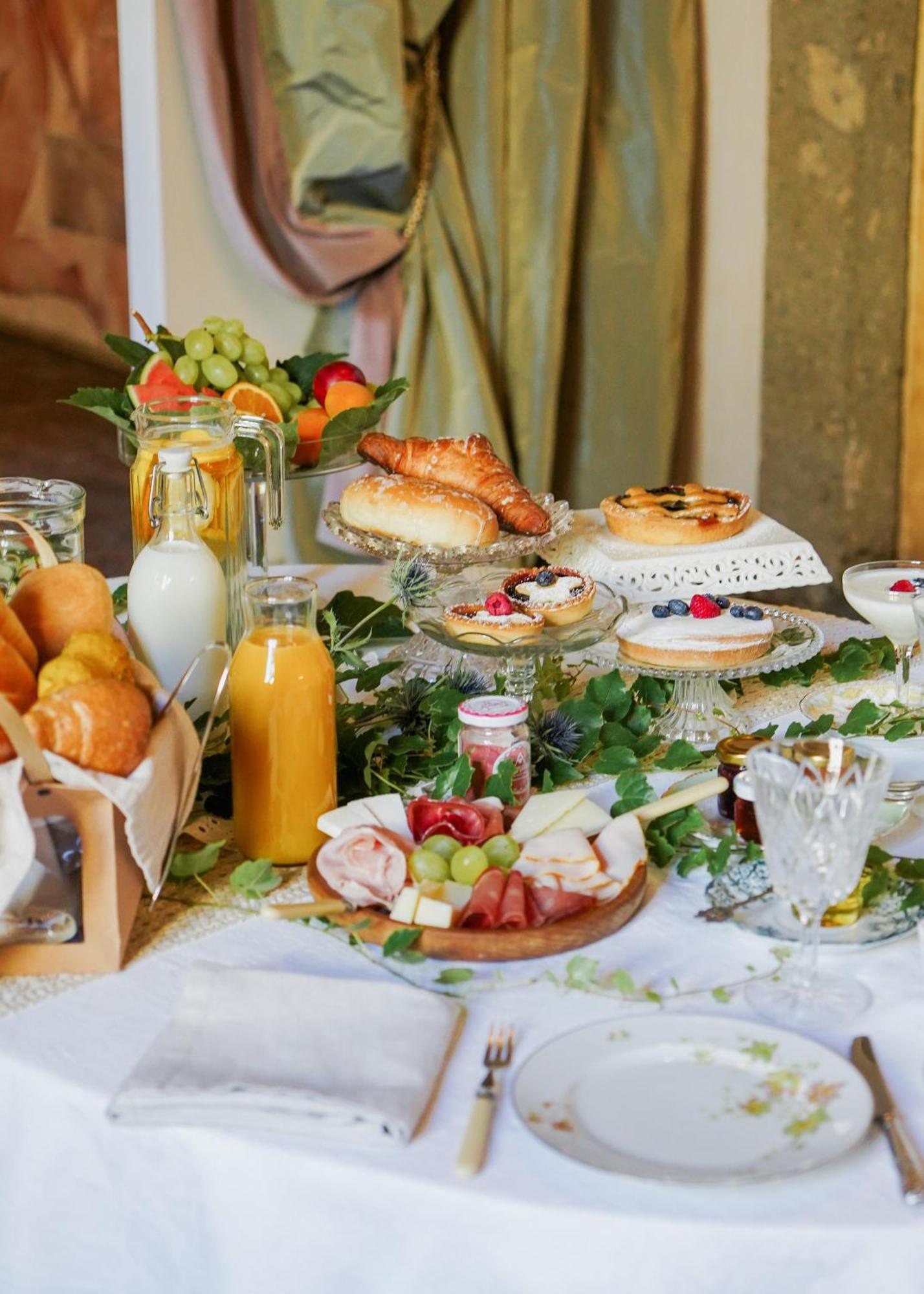 Dei Papi Boutique Bed & Breakfast Viterbo