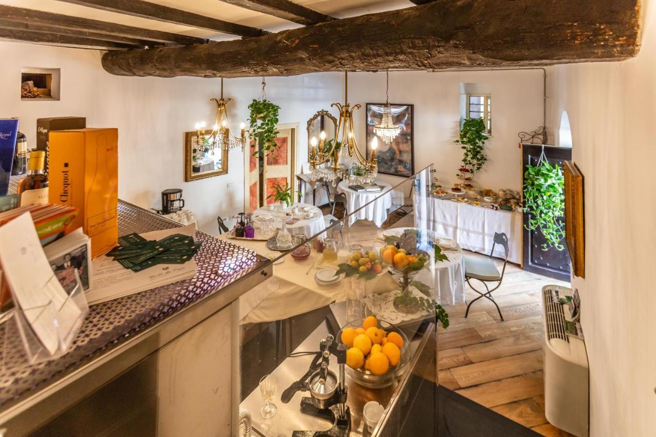 Dei Papi Boutique Bed & Breakfast Viterbo